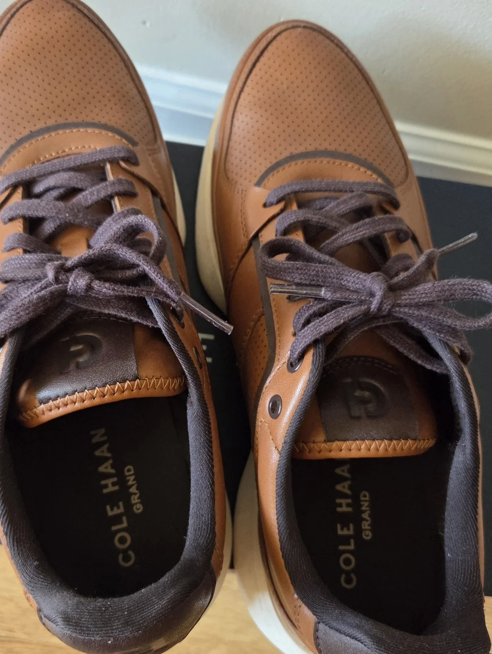 Cole Haan Grand Crosscourt Downtown - Picture 3 of 5